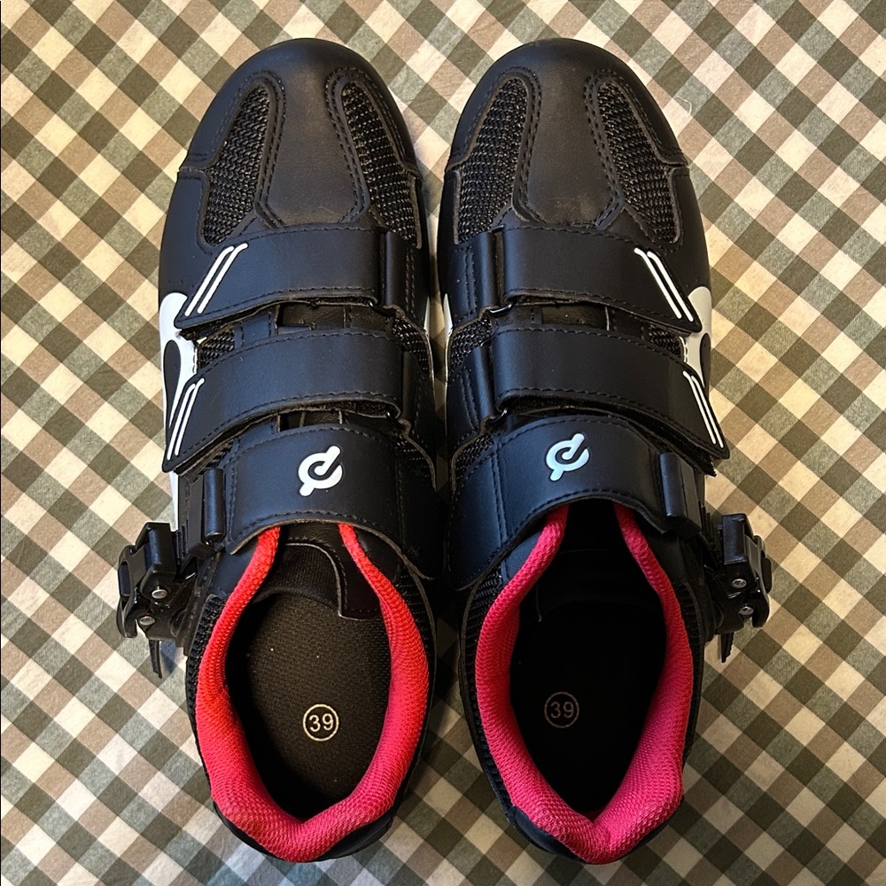 Kids Black Cycling Shoes